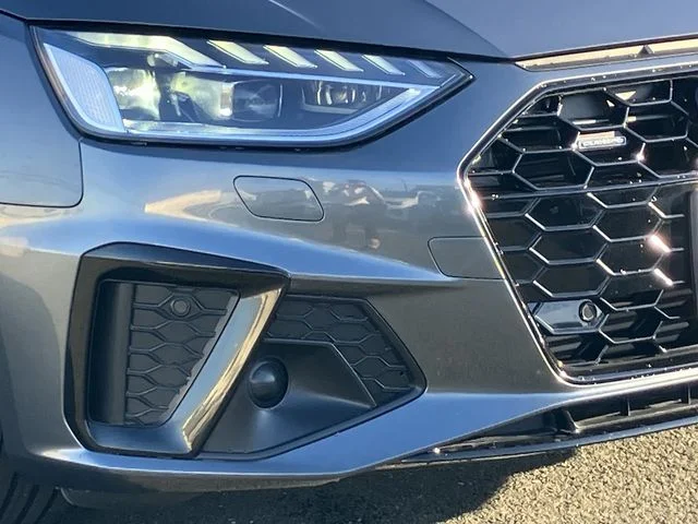 Audi AUDI A4 AVANT 45　TFSI　クワトロ　Sライン photo 3