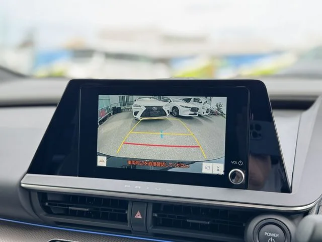 Toyota PRIUS PHV G photo 3