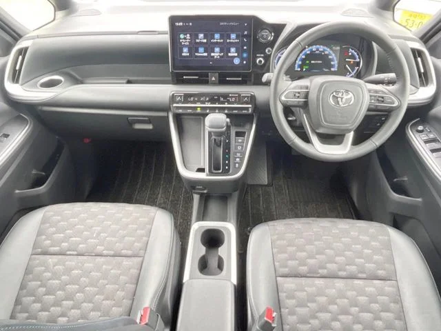 Toyota VOXY HYBRID S−Z photo 2