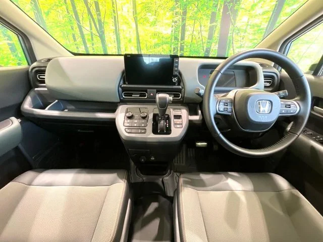 Honda FREED e:HEV クロスター photo 2