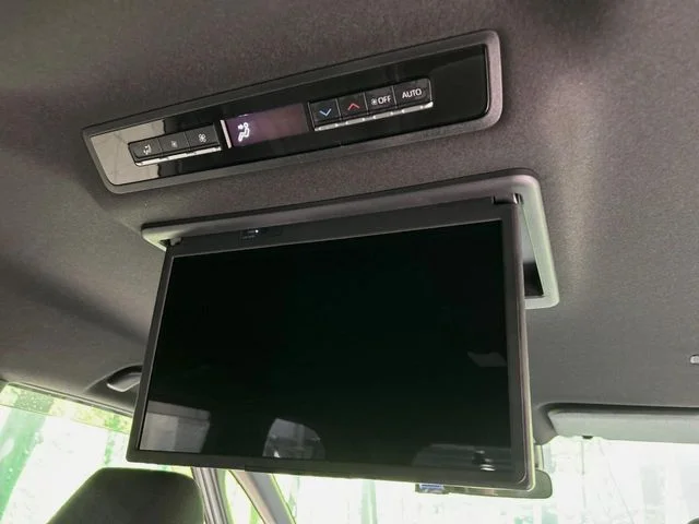 Toyota VOXY HYBRID S−G photo 3