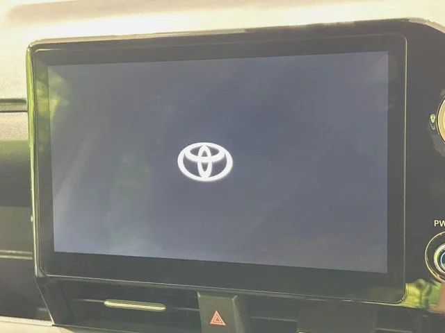 Toyota VOXY HYBRID S−G photo 4