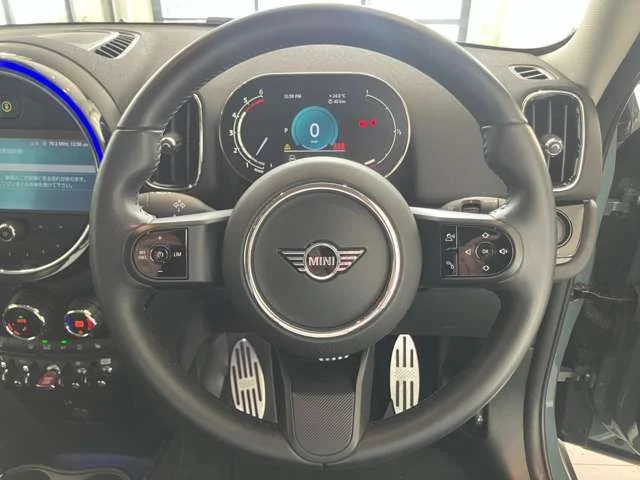 Bmw MINI COOPER D CROSSOVER ベースグレード photo 3