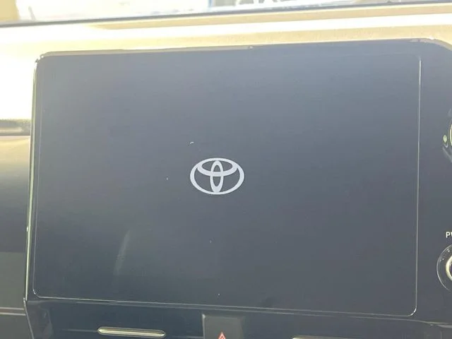 Toyota VOXY HYBRID S−Z photo 3