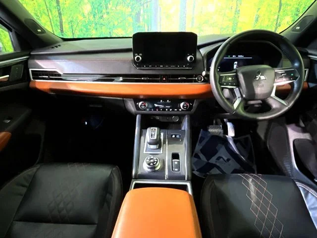 Mitsubishi OUTLANDER PHEV P photo 2