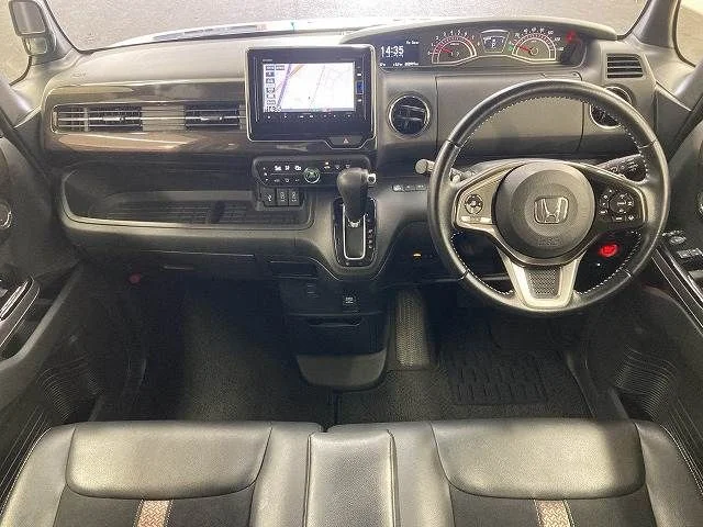 Honda N BOX CUSTOM G　Lターボ　ホンダセンシング photo 2