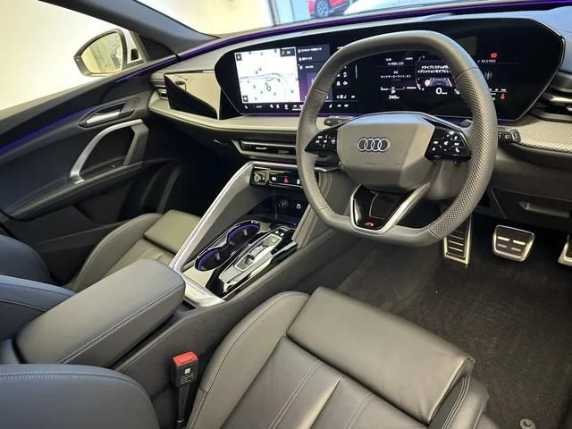 Audi AUDI Q5 SPORTBACK TDI　クワトロ150kW　アドバンスド photo 2