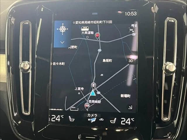 Volvo VOLVO XC40 B4　AWD　モメンタム photo 3