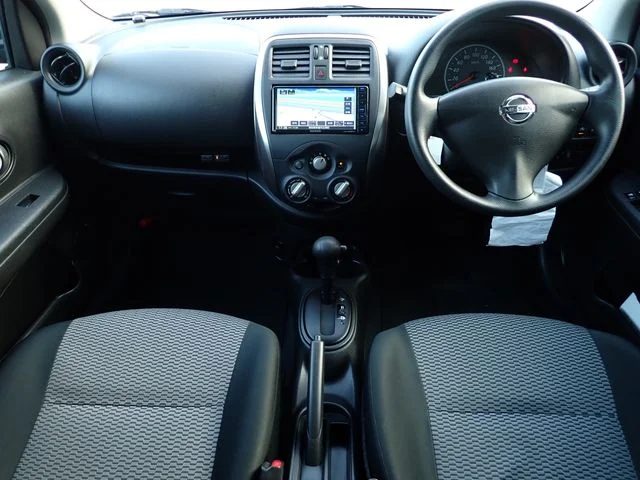 Nissan MARCH S photo 2