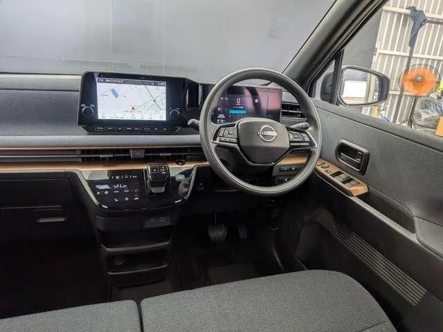 Nissan SAKURA G photo 4