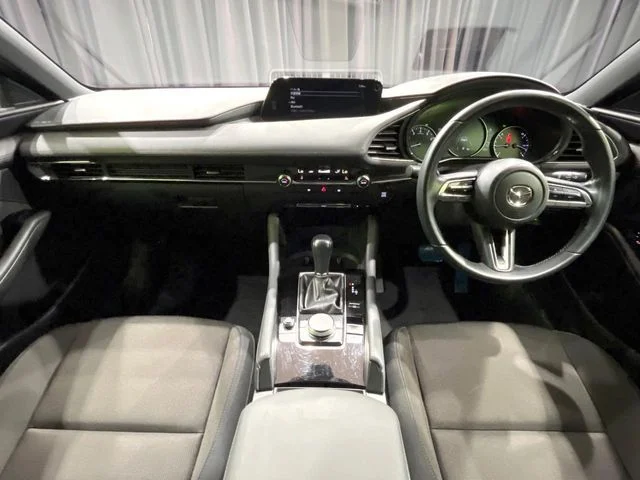 Mazda MAZDA3 FASTBACK 15S　ツーリング photo 2