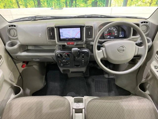 Nissan NV100 CLIPPER DX　GL　セーフティパッケージ　HR photo 2