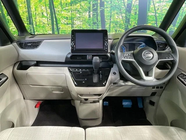Nissan ROOX X photo 2
