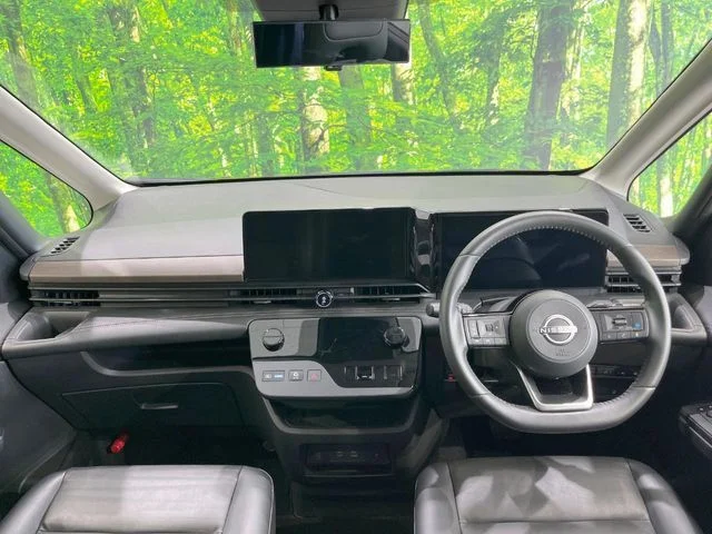 Nissan SERENA WG ePOWER　ハイウェイスタV　90th photo 2