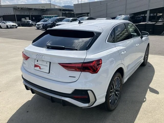Audi AUDI Q3 SPORTBACK 35　TDI　クワトロ　Sライン photo 3