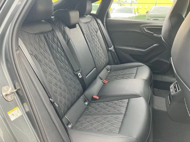 Audi AUDI S5 Sedan ベースグレード photo 2