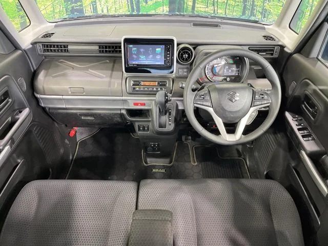 Suzuki Spacia GEAR ハイブリッドXZ　ターボ photo 2