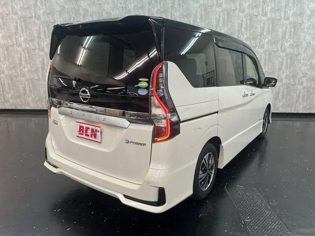 Nissan SERENA WG eパワーハイウェイスターV photo 3