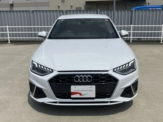 Audi AUDI A4 35　TFSI　Sライン photo 4
