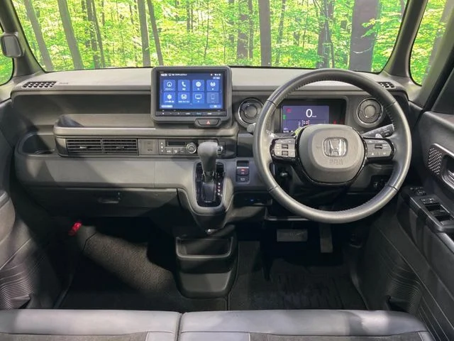 Honda N BOX CUSTOM ターボ photo 2