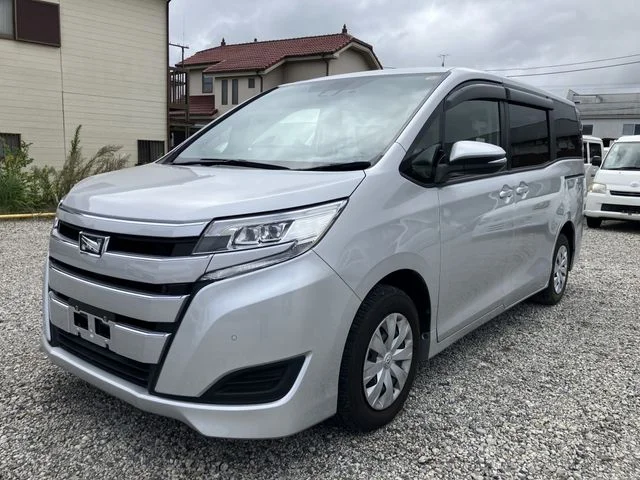 Toyota NOAH X 2021