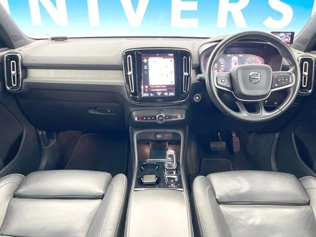 Volvo VOLVO XC40 T4　AWD　インスクリプション photo 2