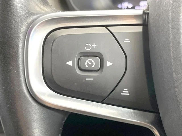 Volvo VOLVO XC40 T4　AWD　インスクリプション photo 4