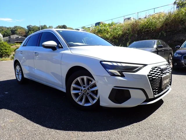 Audi AUDI A3 SPORTBACK 30　TFSI 2022