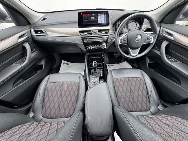 Bmw BMW X1 xDrive18d　xライン photo 2