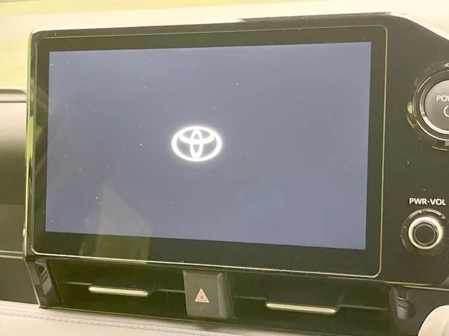 Toyota VOXY HYBRID S−Z photo 4