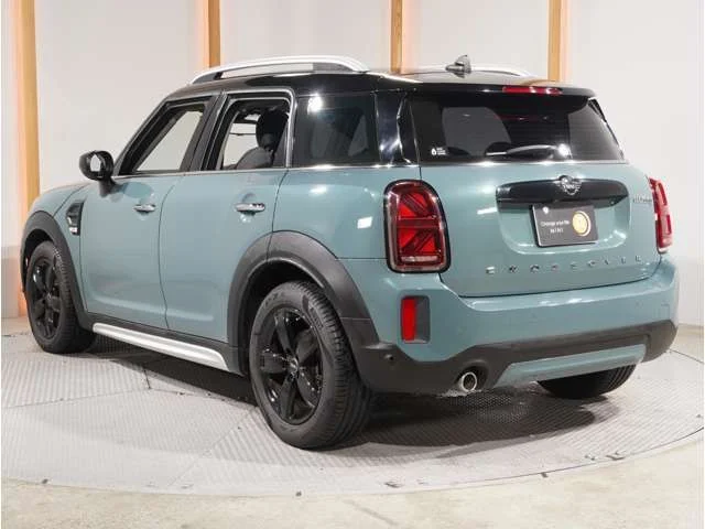 Bmw MINI COOPER D CROSSOVER ベースグレード photo 2
