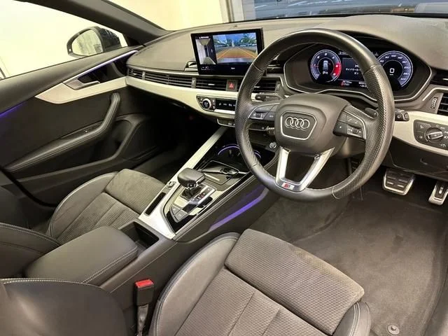 Audi AUDI A4 AVANT 35　TDI　Sライン photo 2