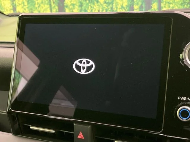 Toyota VOXY S−G photo 3