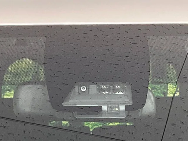 Toyota VOXY 4WD ZS　煌3 photo 3