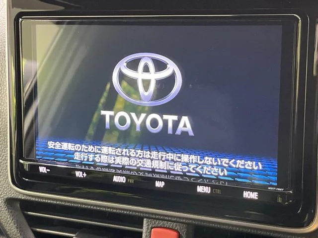 Toyota VOXY 4WD ZS　煌3 photo 4