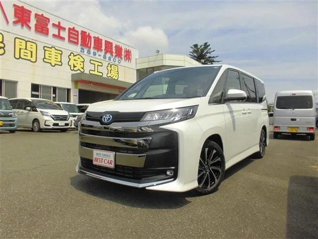 Toyota NOAH HYBRID S−Z 2023