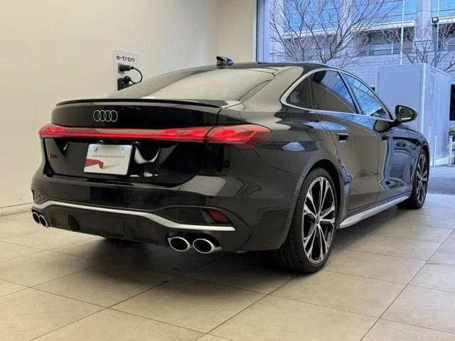 Audi AUDI S5 Sedan ベースグレード photo 3