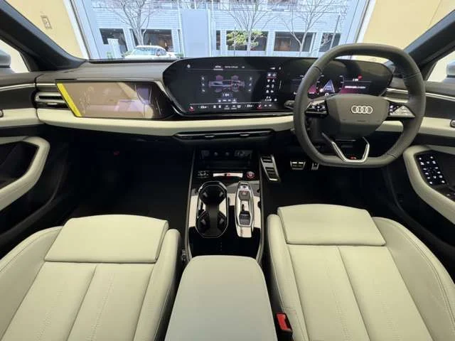 Audi AUDI S5 Sedan ベースグレード photo 4