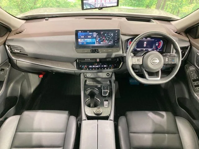 Nissan X-TRAIL HYBRID 4WD G　e−4ORCE photo 2