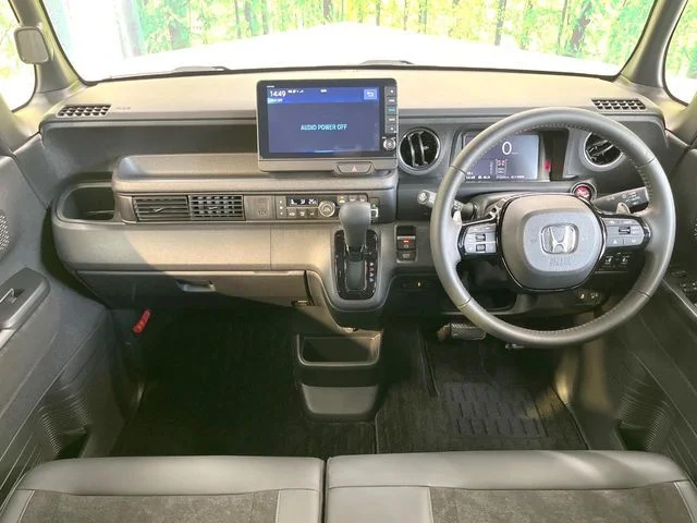 Honda N BOX CUSTOM ターボ photo 2