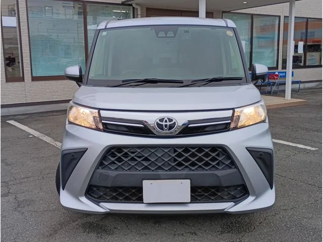 Toyota ROOMY X photo 2