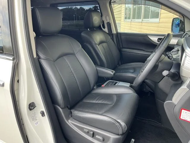 Nissan ELGRAND ライダー黒革Pシート photo 4