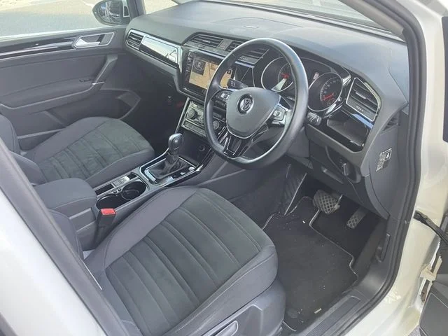 Volkswagen VOLKSWAGEN GOLF TOURAN TDI　ハイライン photo 2