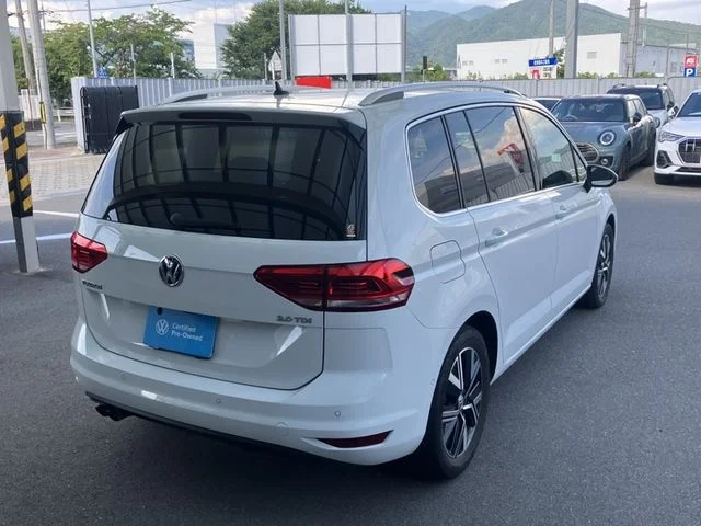 Volkswagen VOLKSWAGEN GOLF TOURAN TDI　ハイライン photo 3