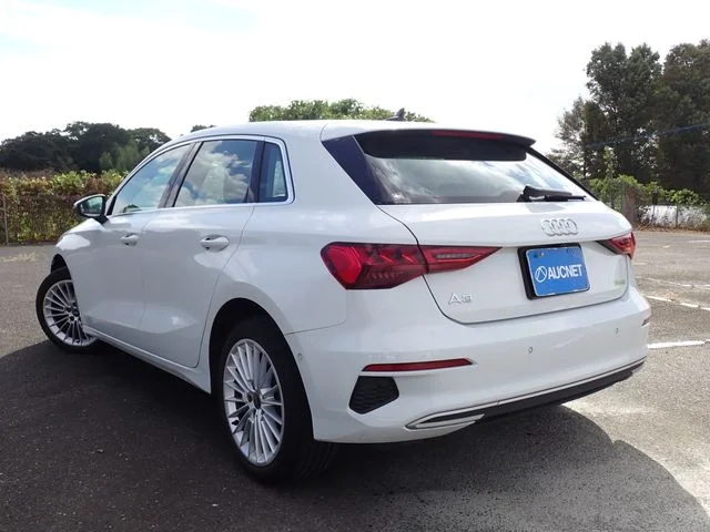 Audi AUDI A3 SPORTBACK 30　TFSI　アドバンスド photo 3