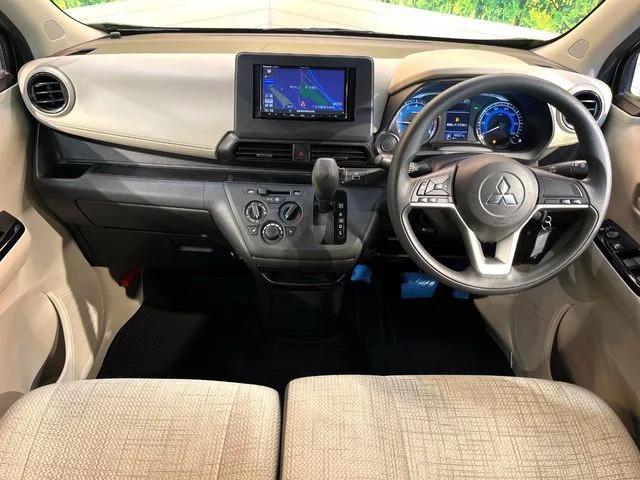 Mitsubishi eK WAGON M photo 2