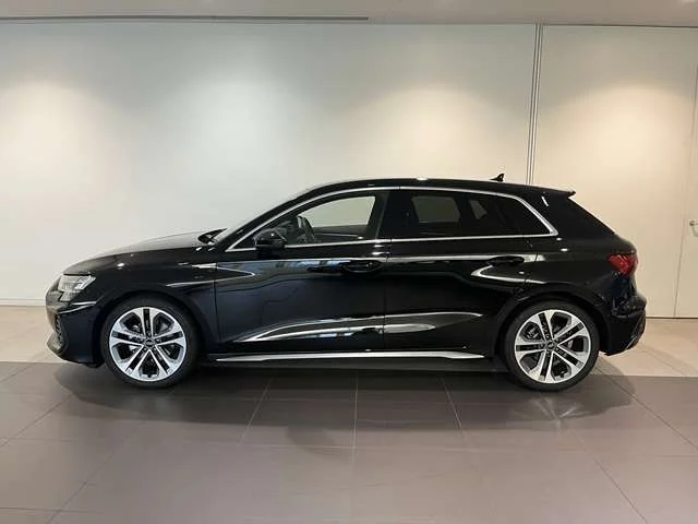Audi AUDI A3 SPORTBACK 30　TFSI　Sライン photo 3