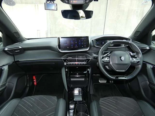Peugeot PEUGEOT 2008 GT　ブルーHDi photo 3