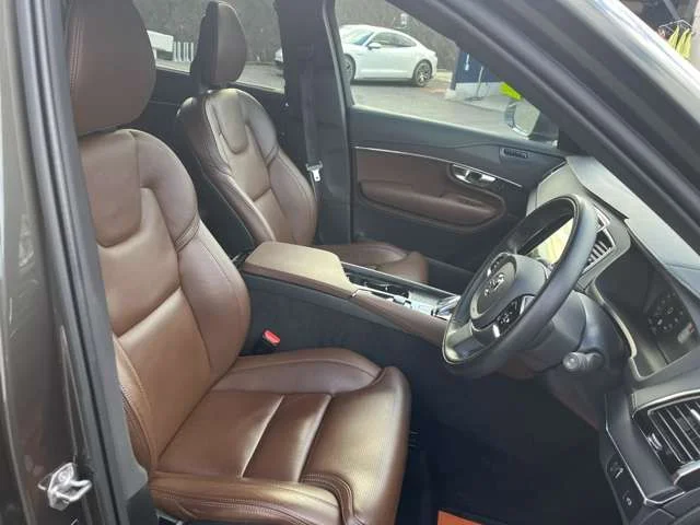 Volvo VOLVO XC90 B6　AWD　インスクリプション photo 2