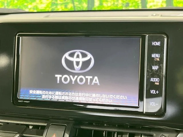 Toyota C-HR G　ハイブリッド　モード　ネロ photo 3